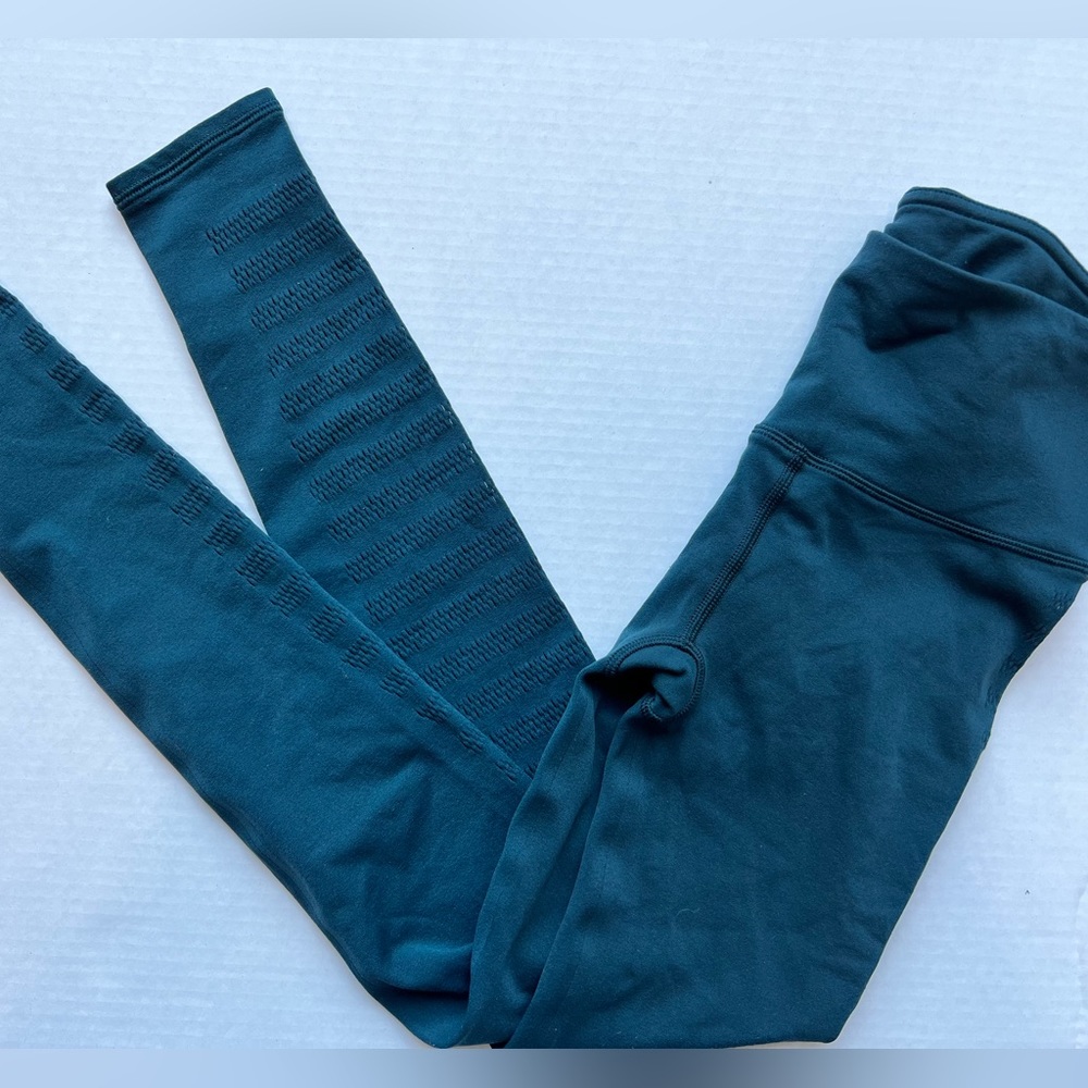 Lululemon Leggings SZ 4